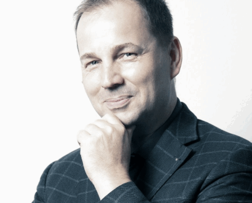 Götz Schartner, 8com